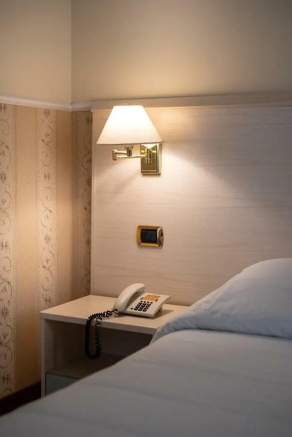 *** Affittacamere Hotel Casa Bacciarini Roma Italia